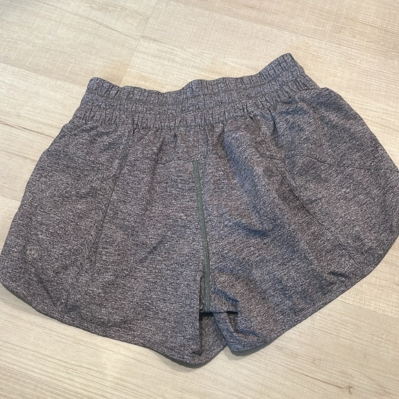 Lululemon Tracker shirts - size 8 - Picture 2 of 3